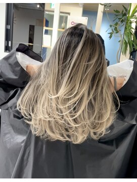 プティ(PUTY) 神戸三宮　ハイライトバレイヤージュ　白髪対応可