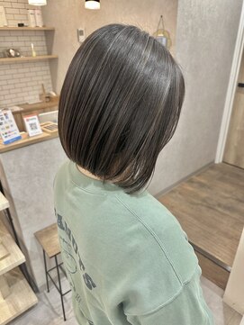 キノ(kino) 【川口】ハイライト/レイヤー/顔まわり/ボブ