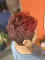 トータルヘアサロンカマダ&nbsp;ベリーショート×ビビッドレッドカラー