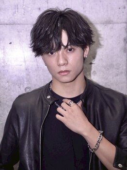 クロムトウキョウ ザ バーバー ネオン 新宿店(CHROM TOKYO the Barber ne/on)の写真/トレンドのツイストスパイラルパーマと波巻きスパイラルパーマを圧倒的クオリティでご提供！再現性も抜群◎