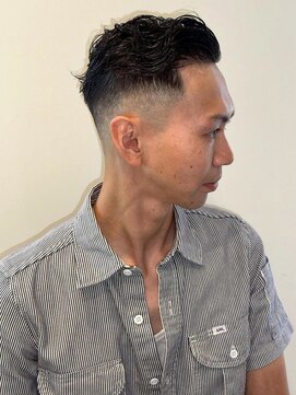 フェードカット アップバング ビジネス 40代 オールバック 30代