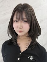 ロア 中目黒(loa)&nbsp;ハッシュカット ミディアムレイヤー 髪質改善トリートメント