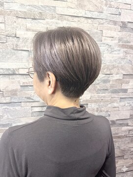 ヴィソップ(V.S.O.P) 【白髪染め】60代毛先まで艶があるグレイカラー