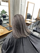 トウロウ 川口店(TOU/ROU) 大人ショートレイヤー白髪ぼかし脱白髪染め 30代40代50代60代