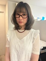 シイ(SIE) sheer olive × ミディアムレイヤー