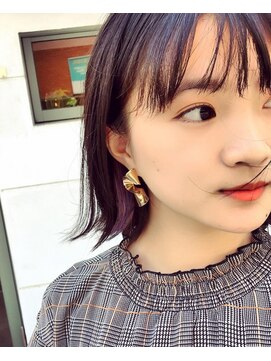 リコモ(Likkle More) インナーカラー/切りっぱなしボブ/韓国/北区/十条