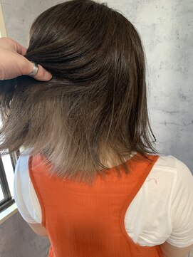 サンマルサン(303) 【303 HAIR AND TREATMENT】インナーカラー＊ホワイトベージュ
