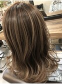 ナチュラルバレイヤージュ