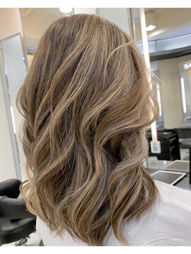 ジャンクロードビギン 下北沢店(JEAN CLAUDE BIGUINE) バレイヤージュグレイカラー