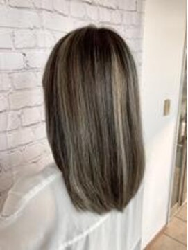 キーマン(KEYMAN) ハイライト×プラチナグレージュ☆