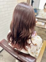 アトリエナガノ(atelier nagano)&nbsp;ニュアンスカラー/センターパート/ツヤ髪スタイル/ブルージュ