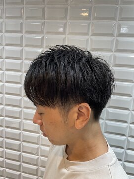 ルピナス(Lupinus) 刈り上げマッシュ