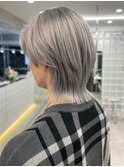 原宿メンズブリーチカラーセンターパートミルクティーベージュ