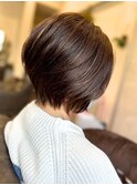 プレミアムグレーカラーで作る前下がりボブ