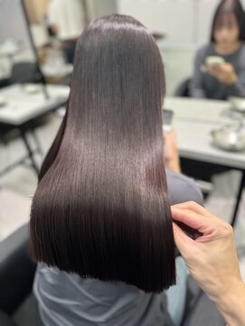 ペレ 栄 アネックス(PELE栄ANNEX) 韓国 くびれロング レイヤー ワンホンヘア 小顔前髪