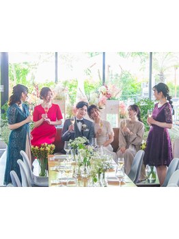 三宮駅前/ヘアセット[平日13-16時\1400][全日10-13時\2300, 8-10時\2900, 7-8時\3900][土日祝13-16時\1700]