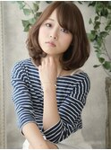 笑顔が似合うフェミニンなメルティ内巻きミディ 巣鴨店