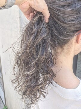 ノラ ヘアーサロン(NORA HAIR SALON) 3Dカラーインナーハイライト切りっぱなしボブモードヘアウルフ