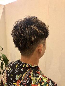 ザ ラブズ ラフズ ヘアー 本店(the loves laughs hair) メンズハイライトカラー(^O^)