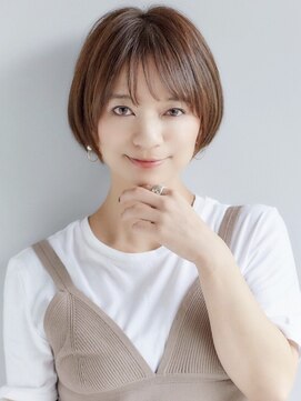 フォンズ(FONS) 第一印象で小顔に 大人可愛いマッシュショート 透明感カラー