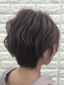 フレッシュサラダディーズ(D's) ショートボブウェーブ巻き