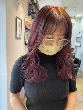 ラニヘアサロン(lani hair salon) ピンクレッドカラーのふわふわレイヤー