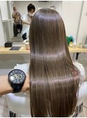 《tomi》ミルキーベージュ×髪質改善トリートメント