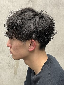 フイ 恵比寿(Hui) ワンカールパーマ/刈り上げマッシュ/メンズパーマ