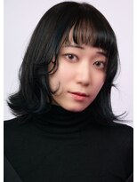 アンアタッシュ(UNE ATTACHE)&nbsp;透明感×深みブルージュ、光が当たるたび魅せる艶ショート