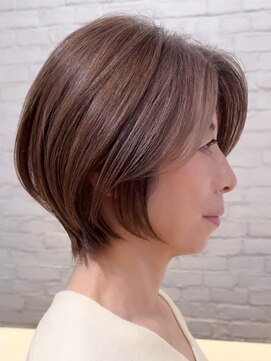 ソワネ 表参道(soigne) 顔周りレイヤー大人上品くびれショート