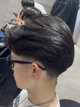 テクト バイアッシュ 吉祥寺店(Tect by Ash) 海外風テーパーフェードニュアンスセンターパート