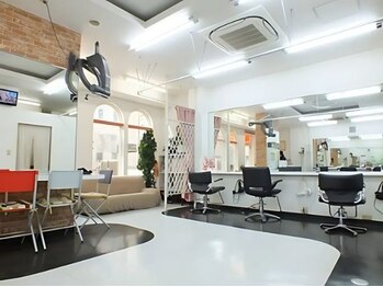 ハッピーハッピー(HAPPY HAPPY)の写真/[津田沼駅1分]地元に愛されるアットホームなサロン！七五三や前撮りなど着付けやヘアセットもご用意！