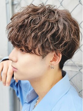 バイフィフス 原宿/表参道(by fifth) 原宿シャドウパーマメンズパーマセンターパートツーブロック30代