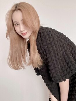 【高技術×マンツーマン×個室】1人のスタイリストが仕上げまで担当するので、細かい要望も相談しやすい♪