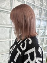 サンクプロジェクト(cinq PROJECT)&nbsp;ハイトーン切りっぱなしショートボブミルクティーピンクベージュ