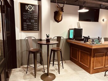 秋元理髪の写真/ブルックリン調の落ち着いた空間が魅力的◇丁寧なカウンセリングでニュアンスを汲み取り理想のstyleを実現!