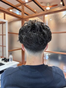 ラウハ 海浜幕張(RAUHA) MEN’S HAIR/サーフカール/刈り上げセンターパート/海浜幕張