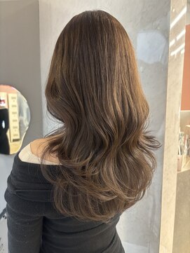 クム(kumu) ◎ブリーチなし透明感ベージュレイヤーロング大人美人