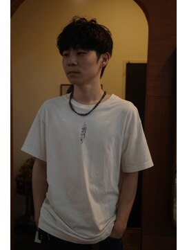 エディ(Edy) メンズマッシュ波巻きパーマツイストスパイラルパーマ眉毛カット