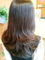 カシュカシュヘア(Cache-Cache hair)&nbsp;ストレートに３Dカラー～3色使って素敵を添えて～