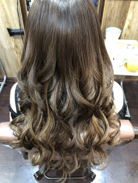 ディー エメ(D-aimer-) カラーに合わせてミックスグラデエクステ　【カラー・エクステ】