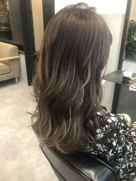 エイト 池袋店(EIGHT ikebukuro) ナチュラルハイライトベージュ