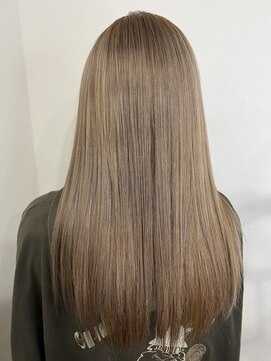 スリジエ(Cerisier) シアーベージュ