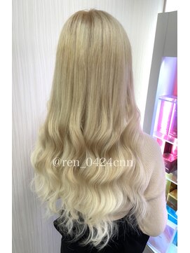 アベリア(Abelia) 【Abelia】ホワイトブロンド 担当 石田 蓮