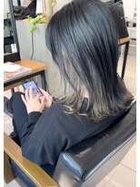 シェルハ(SHELHA)&nbsp;艶髪ブルーブラックインナーカラーグレージュダメージレス