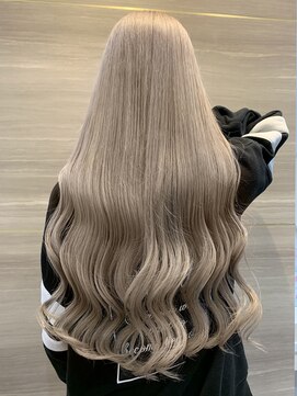 ラビス クローバー(Lovis clover) 韓国風ホワイトカラー