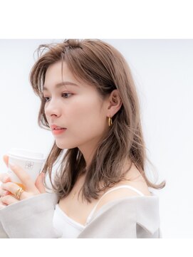 アイディール(:ideal) 透明感あるベージュカラーで、これからの季節も涼しげに♪