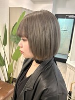 ノエ 心斎橋(Noe)&nbsp;切りっぱなしボブ/シルバーカラー/心斎橋