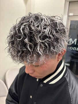 レム 長野(REM) ホワイトメッシュ× スパイラルパーマ