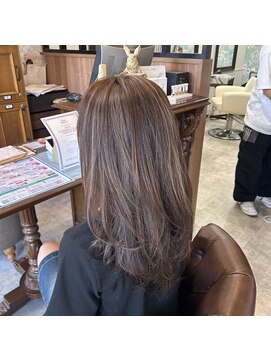 ハグヴィアン(HUG BIEN) たっぷりレイヤー×ハイライト